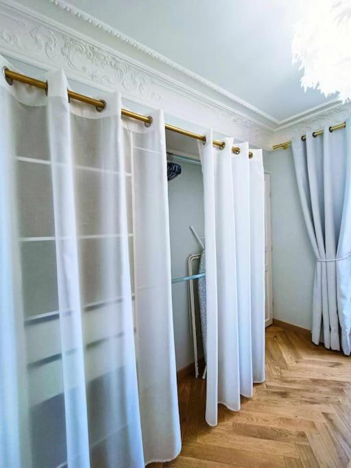 Au Petit Trianon Bleu Apartment Versailles Exterior photo